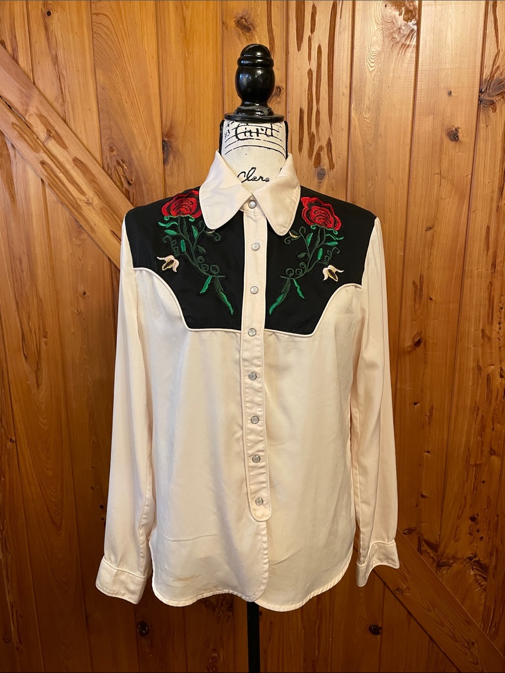 Ivory Western-Inspired Embroidered Button-Down Shirt with Black Yoke